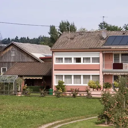 Hiemers アパート クレスブロン・アム・ボーデンゼー